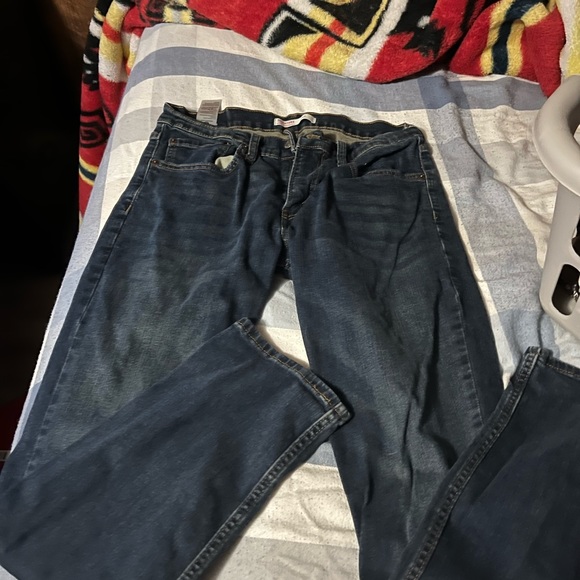 levi’s jeans - Picture 2 of 3